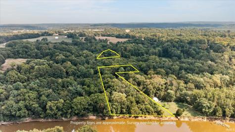 63 E Owens Farm Road Bloomfield IN 47424