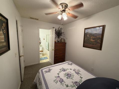 63 E Owens Farm Road Bloomfield IN 47424