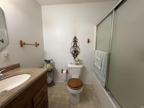 63 E Owens Farm Road Bloomfield IN 47424