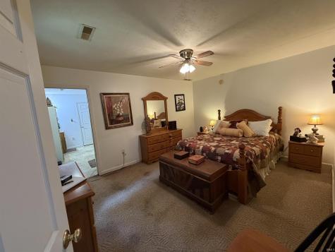 63 E Owens Farm Road Bloomfield IN 47424