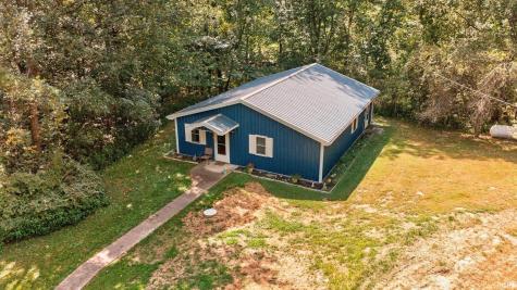 63 E Owens Farm Road Bloomfield IN 47424
