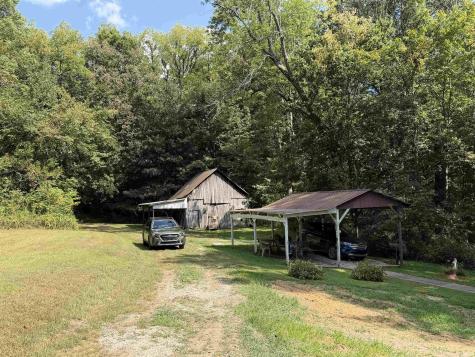 63 E Owens Farm Road Bloomfield IN 47424