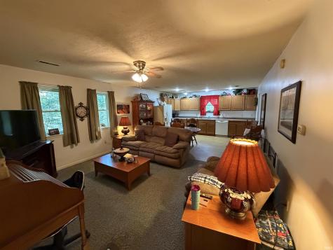 63 E Owens Farm Road Bloomfield IN 47424