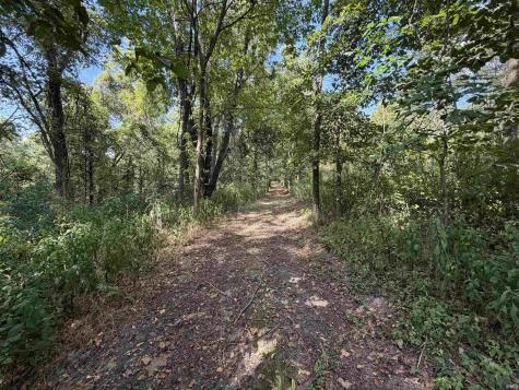 63 E Owens Farm Road Bloomfield IN 47424