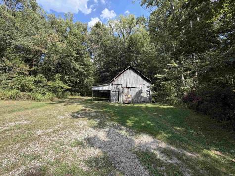 63 E Owens Farm Road Bloomfield IN 47424