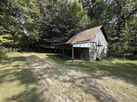63 E Owens Farm Road Bloomfield IN 47424