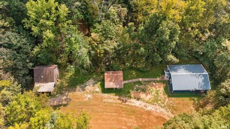 63 E Owens Farm Road Bloomfield IN 47424