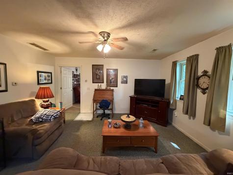 63 E Owens Farm Road Bloomfield IN 47424