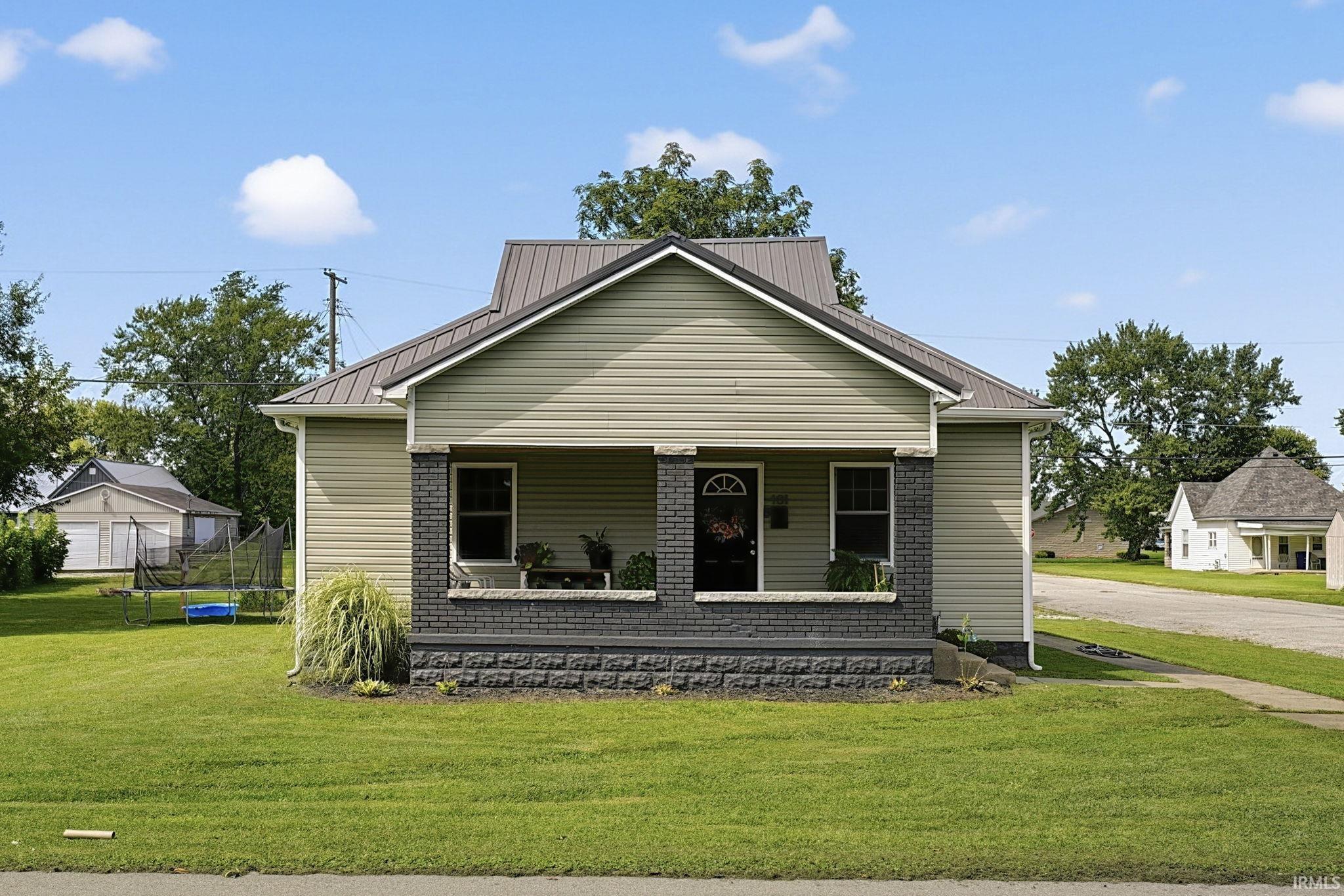 401 W Grissom Avenue Mitchell IN 47446