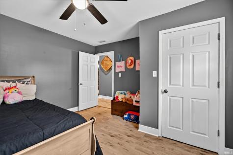 401 W Grissom Avenue Mitchell IN 47446