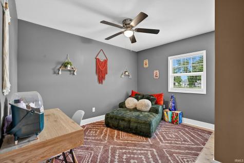 401 W Grissom Avenue Mitchell IN 47446