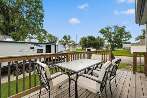 401 W Grissom Avenue Mitchell IN 47446