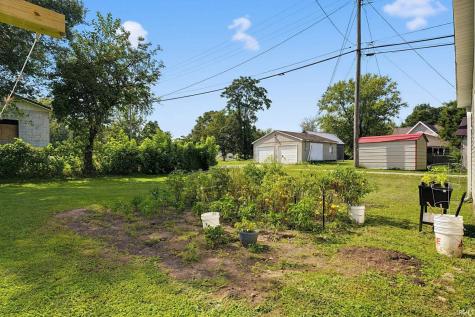 401 W Grissom Avenue Mitchell IN 47446