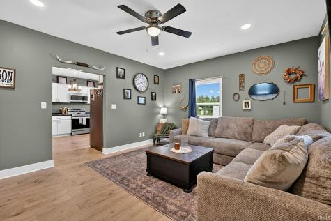 401 W Grissom Avenue Mitchell IN 47446