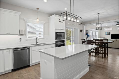 1073 Chesapeake Pointe Drive Lafayette IN 47909