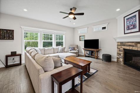 1073 Chesapeake Pointe Drive Lafayette IN 47909