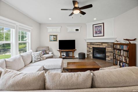 1073 Chesapeake Pointe Drive Lafayette IN 47909