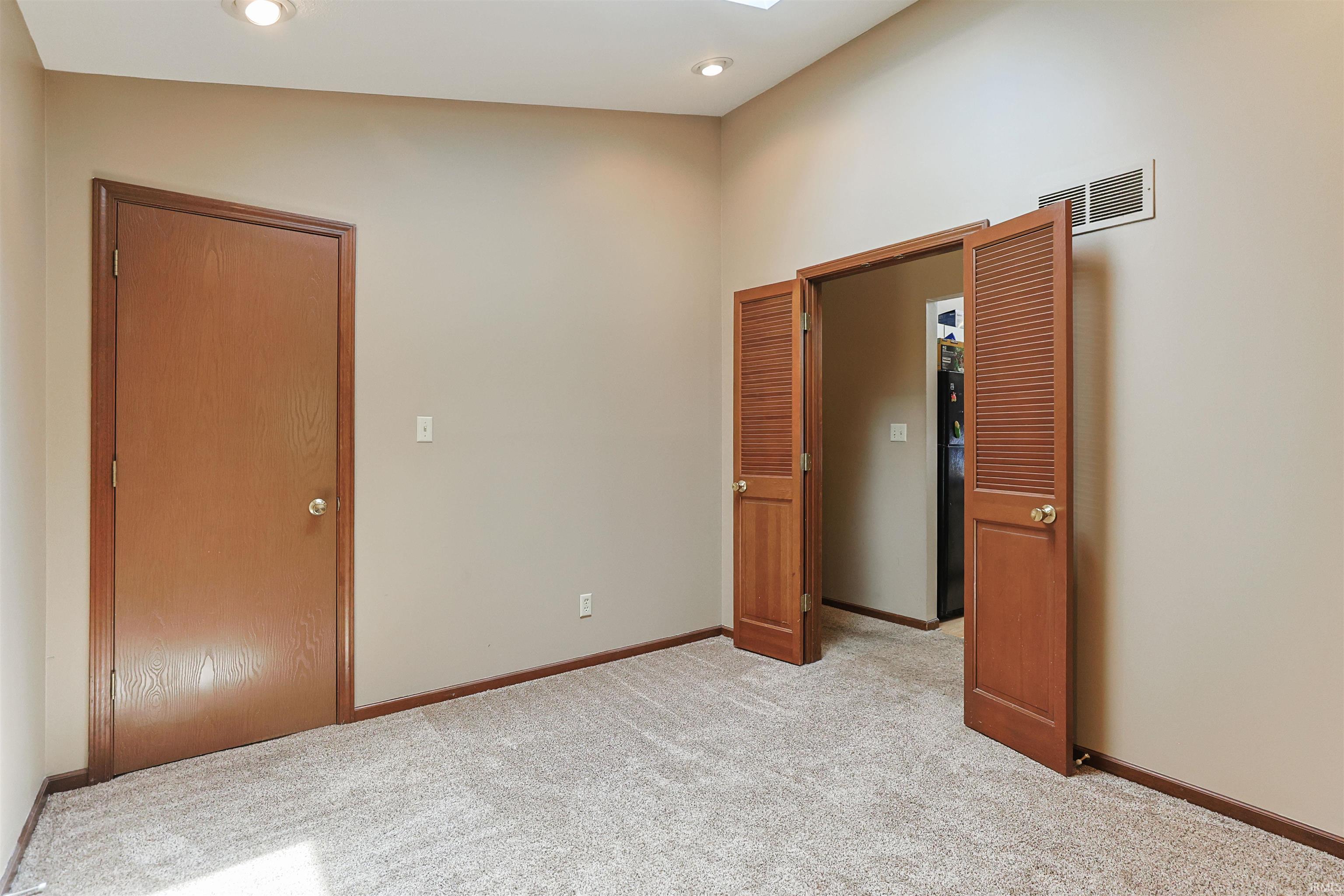 1712 Woodland Drive Elkhart IN 46514