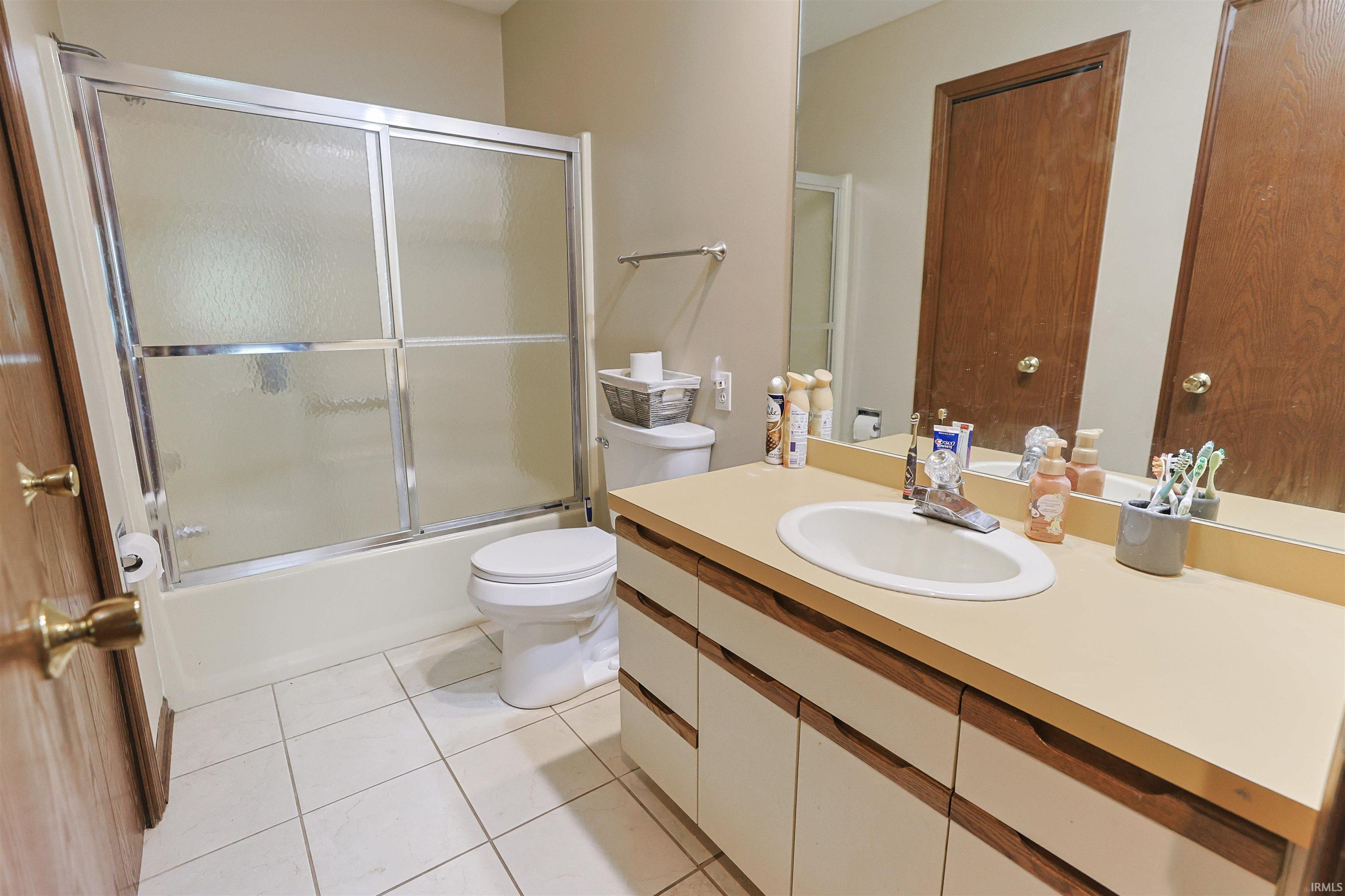 1712 Woodland Drive Elkhart IN 46514