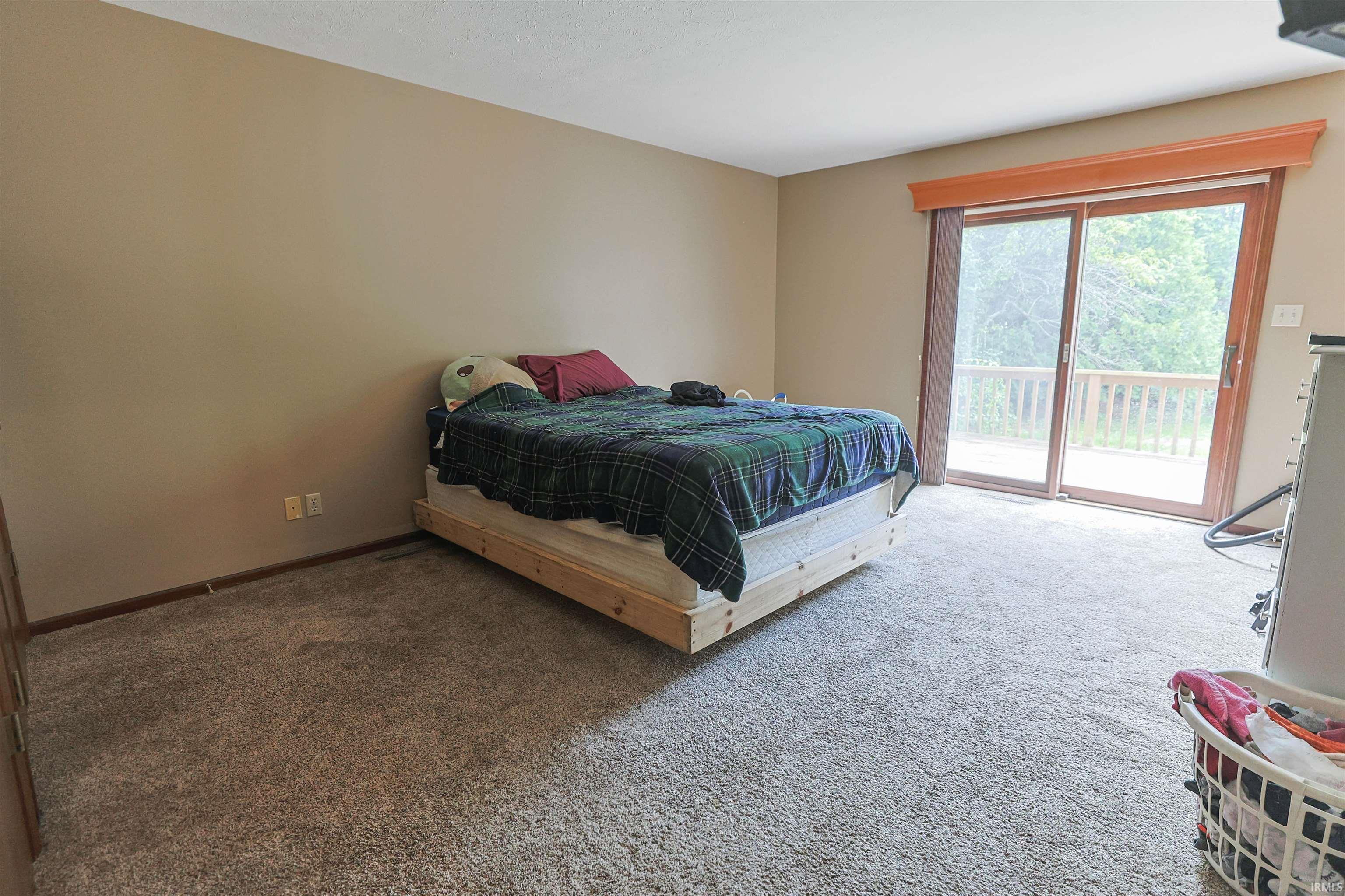 1712 Woodland Drive Elkhart IN 46514