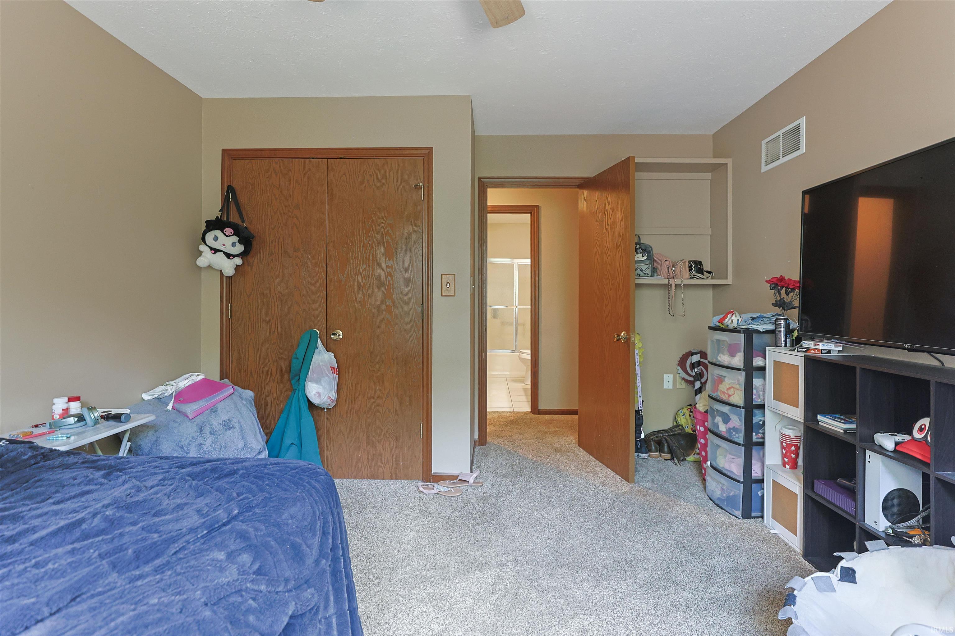 1712 Woodland Drive Elkhart IN 46514