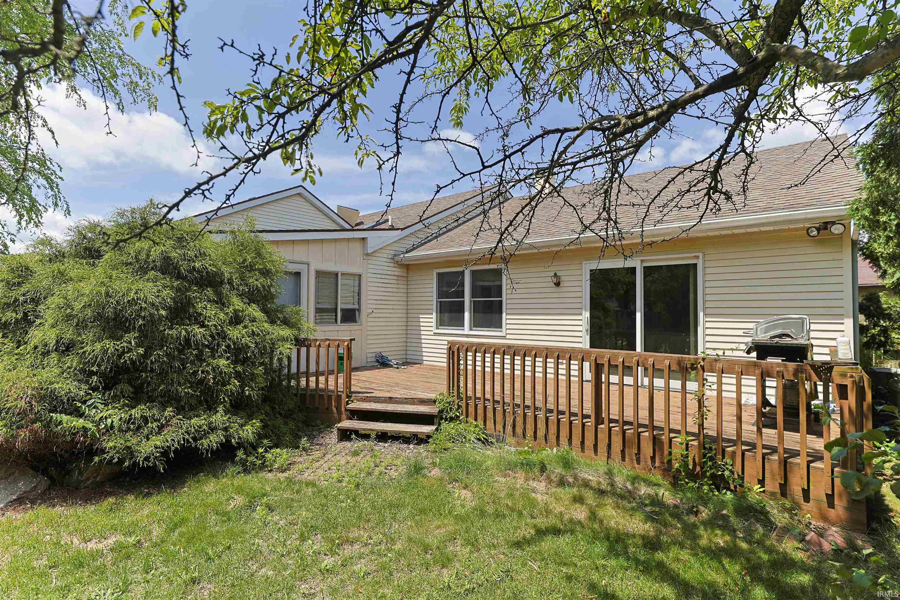 1712 Woodland Drive Elkhart IN 46514