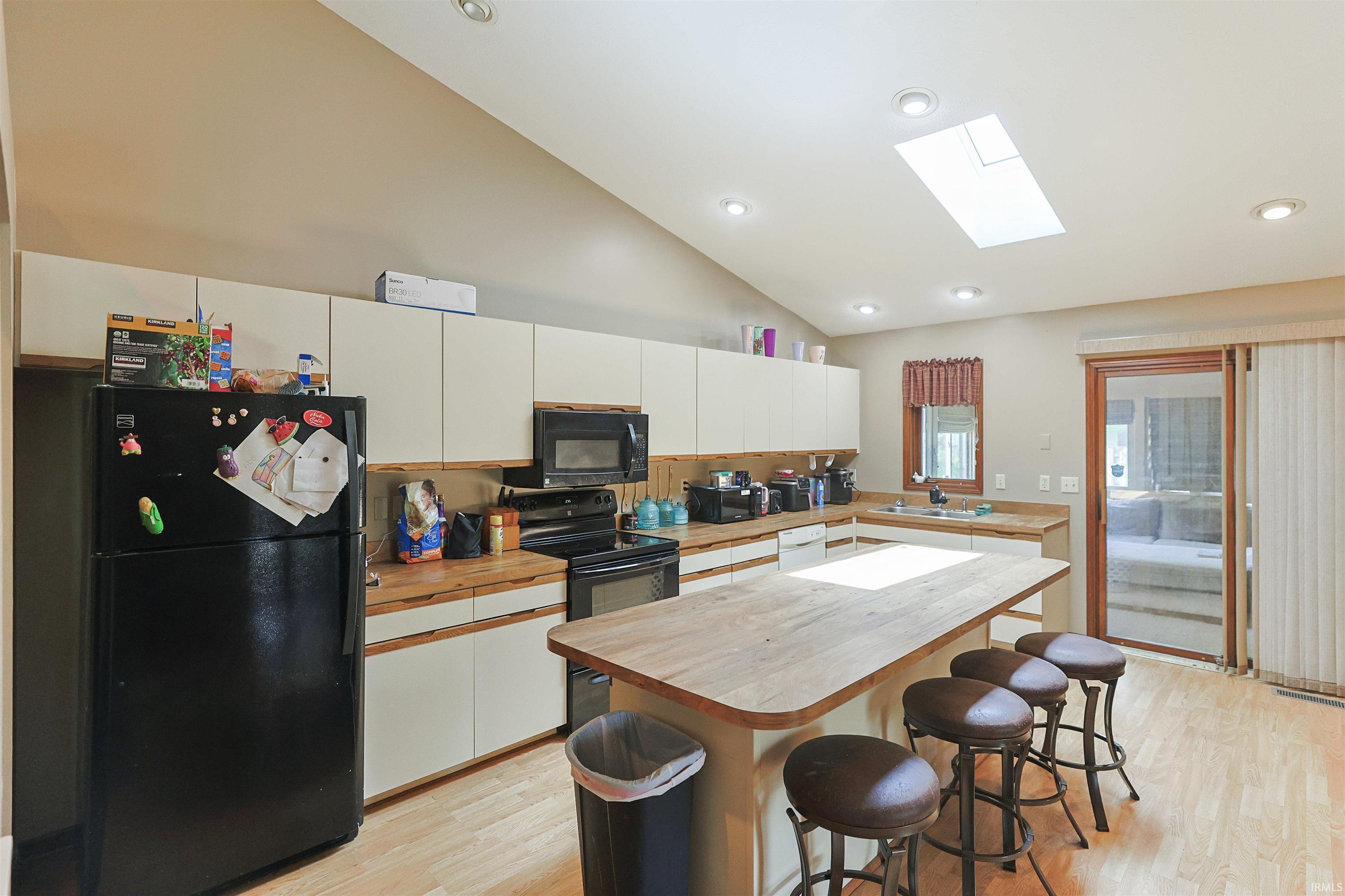 1712 Woodland Drive Elkhart IN 46514