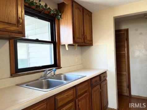 805 W Harvard Avenue Muncie IN 47304