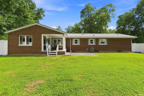 9504 Manor Woods Road Fort Wayne IN 46804
