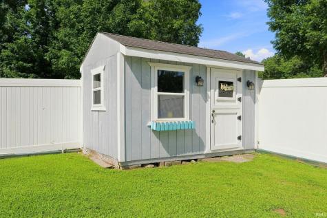 9504 Manor Woods Road Fort Wayne IN 46804