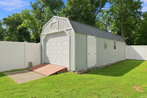 9504 Manor Woods Road Fort Wayne IN 46804