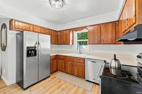 9504 Manor Woods Road Fort Wayne IN 46804