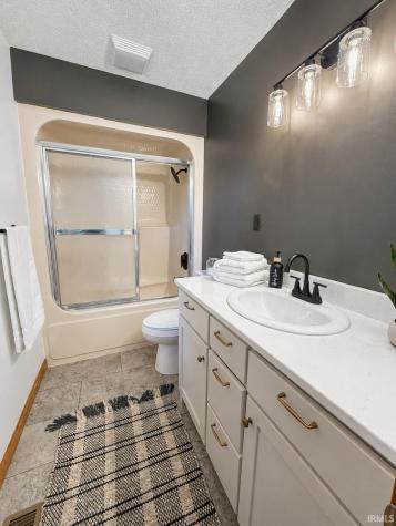 879 Troy Road Washington IN 47501
