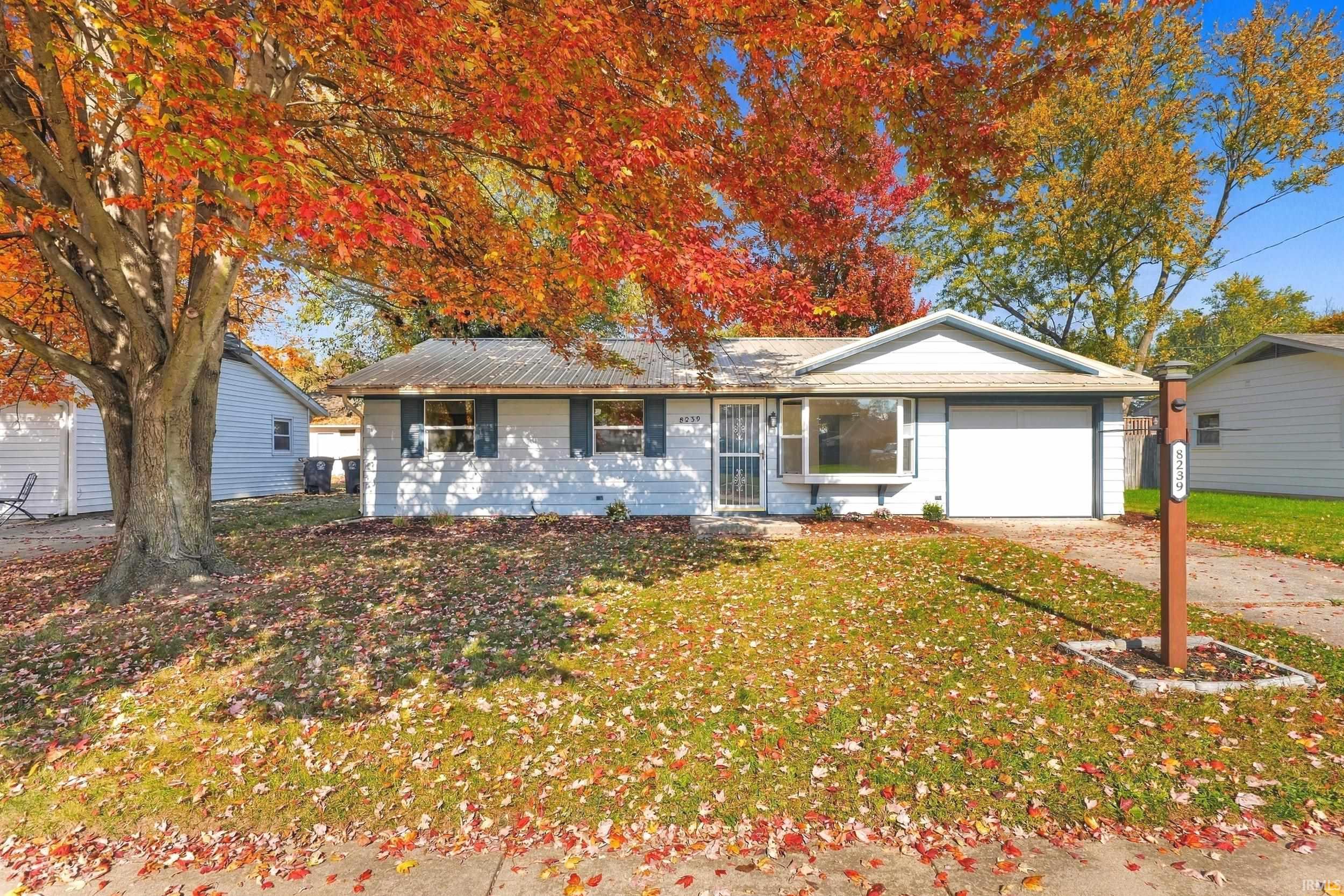 8239 Oklahoma Trail Fort Wayne IN 46815