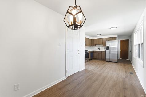 8239 Oklahoma Trail Fort Wayne IN 46815