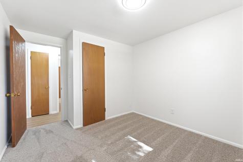 8239 Oklahoma Trail Fort Wayne IN 46815