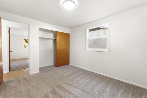 8239 Oklahoma Trail Fort Wayne IN 46815