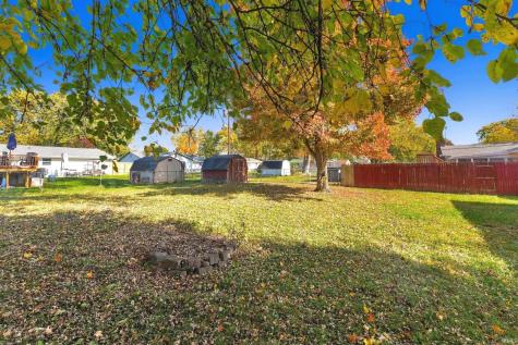 8239 Oklahoma Trail Fort Wayne IN 46815