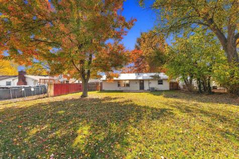 8239 Oklahoma Trail Fort Wayne IN 46815
