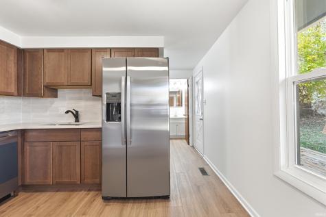 8239 Oklahoma Trail Fort Wayne IN 46815