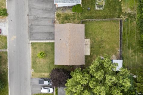 1114 Maxwell Avenue Monticello IN 47960