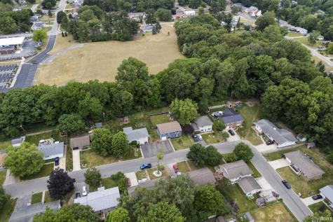 1114 Maxwell Avenue Monticello IN 47960