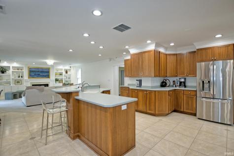 2300 E Mulberry Street Evansville IN 47714