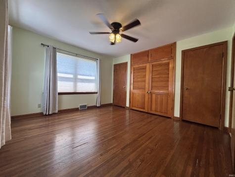 6823 New Harmony Road Evansville IN 47720