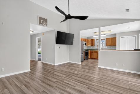 404 Hertiage Drive Delphi IN 46923