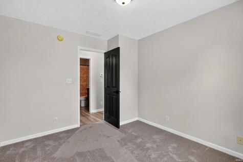 404 Hertiage Drive Delphi IN 46923