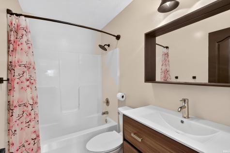 404 Hertiage Drive Delphi IN 46923