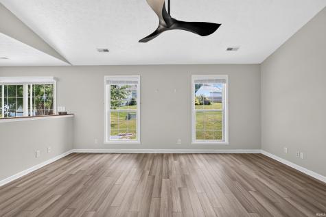 404 Hertiage Drive Delphi IN 46923