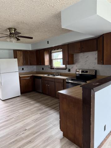542 E Sycamore Street Jasonville IN 47438
