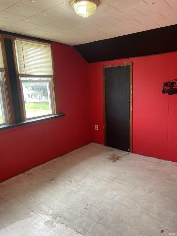 542 E Sycamore Street Jasonville IN 47438